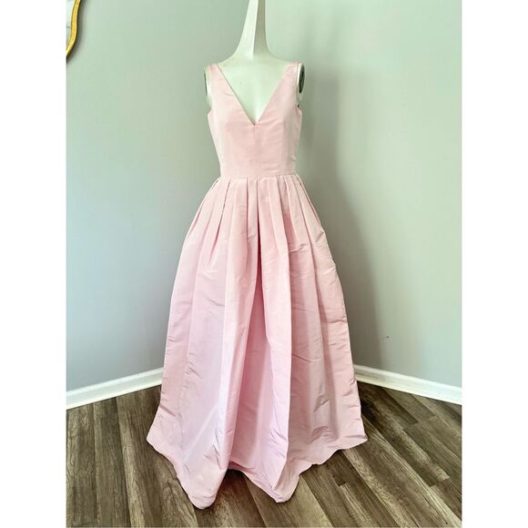 Alexander McQueen Pleated Silk Gown US 4 $4800 - Picture 3 of 10